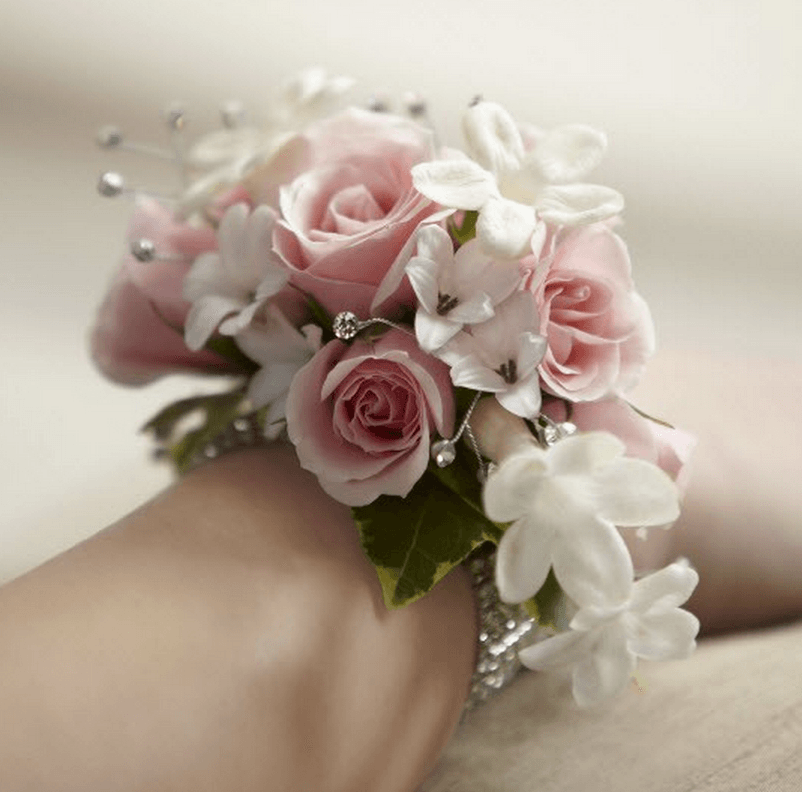 Bouquet Bracciale Sposa.Bouquet Da Polso Pro E Contro Matrimonio Nelle Marche